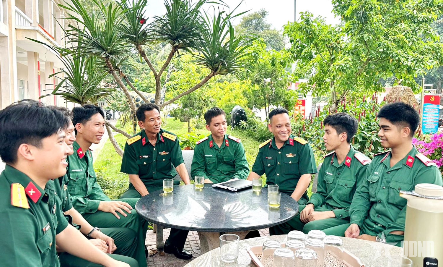 Bộ đội Côn Đảo học tập, thực hành theo Bác